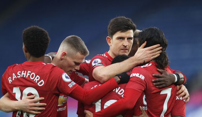 美记：艾顿因病缺席湖人今天训练，但他将随队前往犹他州