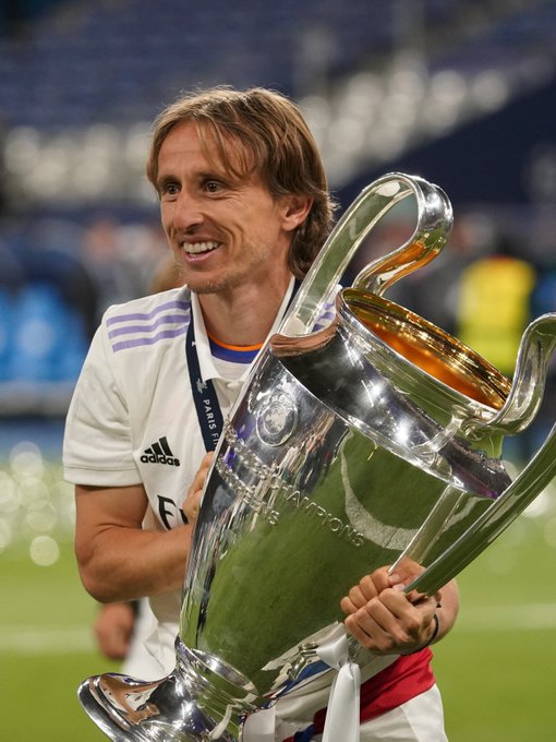 本赛季五大联赛俱乐部进球榜TOP5：拜仁11轮41球第1，巴萨第2