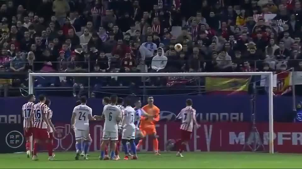 经纪人：如果孔蒂继续执教那不勒斯，洛博特卡可能会要求离队