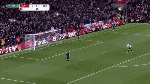 特里：我肯定同意萨拉赫的说法，他已经成为利物浦的替罪羊